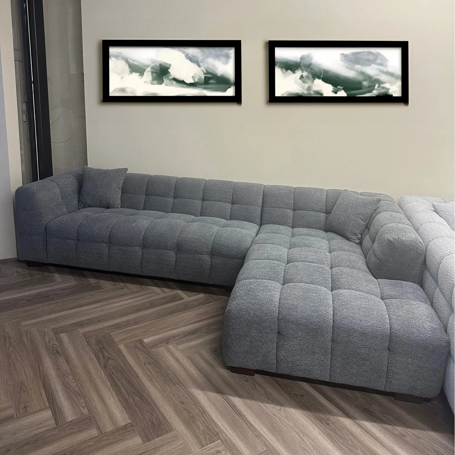Realistic Wood Style Vinyl Tiles–LVT Flooring for Kitchen&Living Rooms
